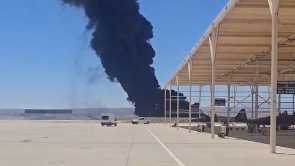B-52 bomber crash